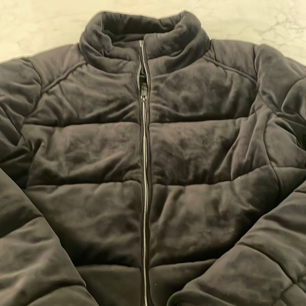 Black velvet winter jacket from Marc New York  2 zipper pockets very cozy